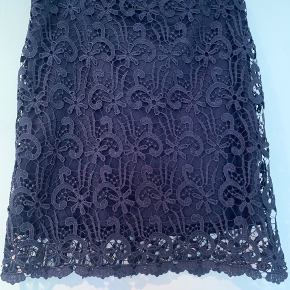Navy Lace Skirt for a size 2 - Picture 1 of 3